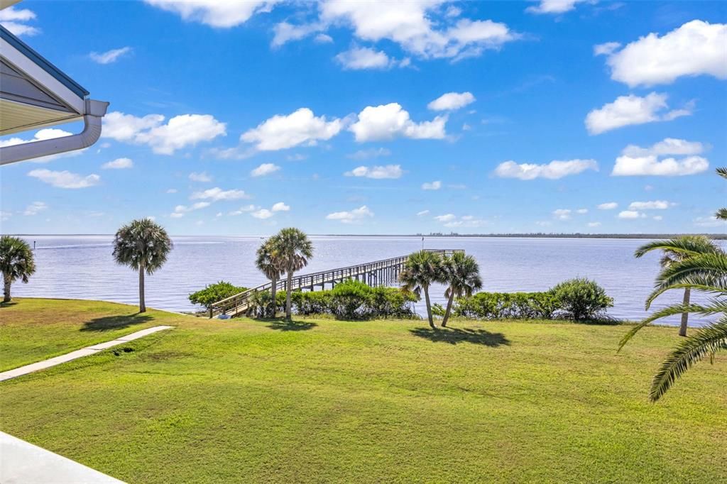 待售: $285,000 (2 贝兹, 2 浴室, 1120 平方英尺)