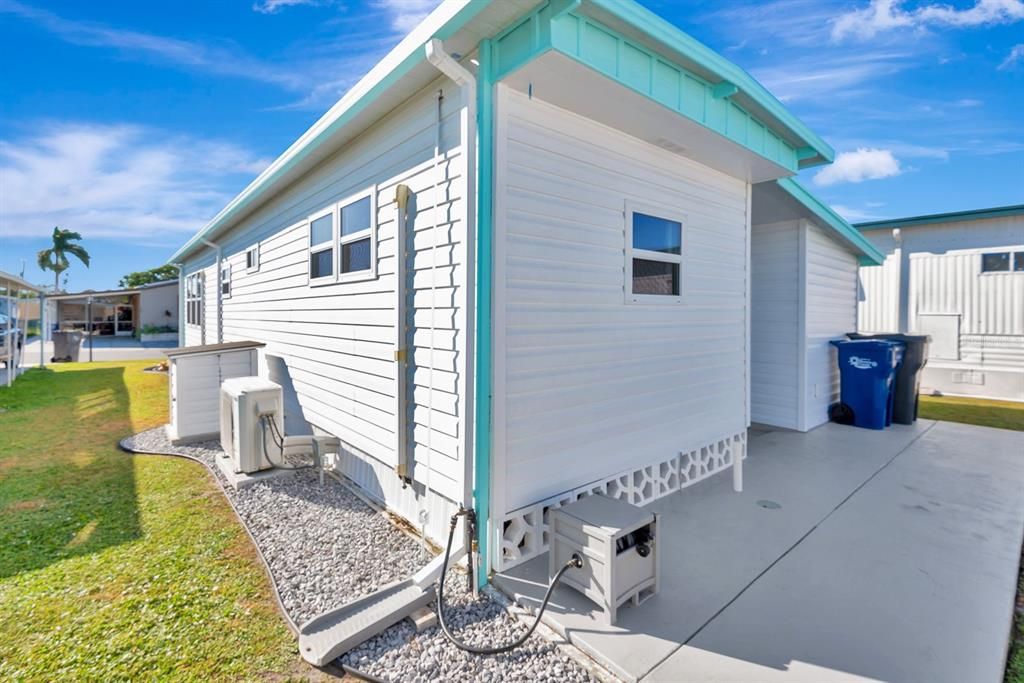 For Sale: $89,900 (1 beds, 1 baths, 460 Square Feet)