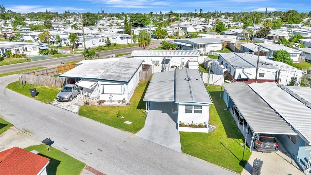 For Sale: $89,900 (1 beds, 1 baths, 460 Square Feet)