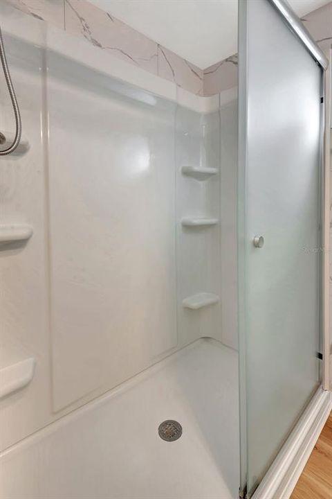 For Sale: $89,900 (1 beds, 1 baths, 460 Square Feet)