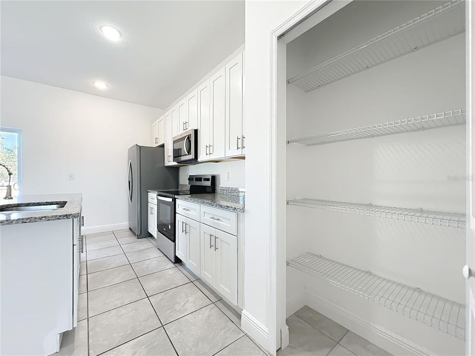 En Renta: $1,950 (4 camas, 2 baños, 1580 Pies cuadrados)