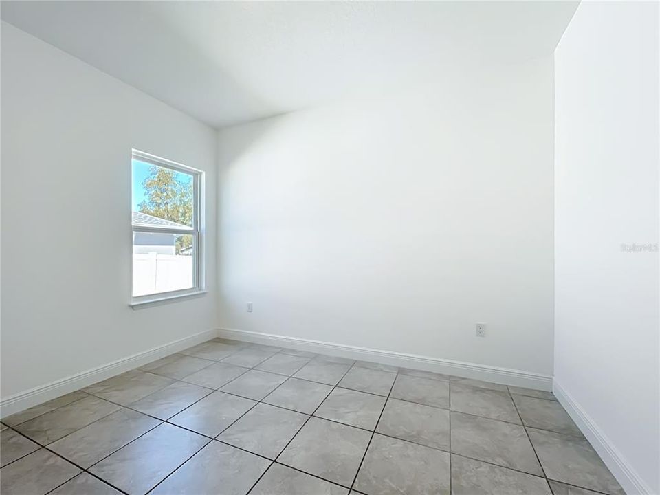 En Renta: $1,950 (4 camas, 2 baños, 1580 Pies cuadrados)