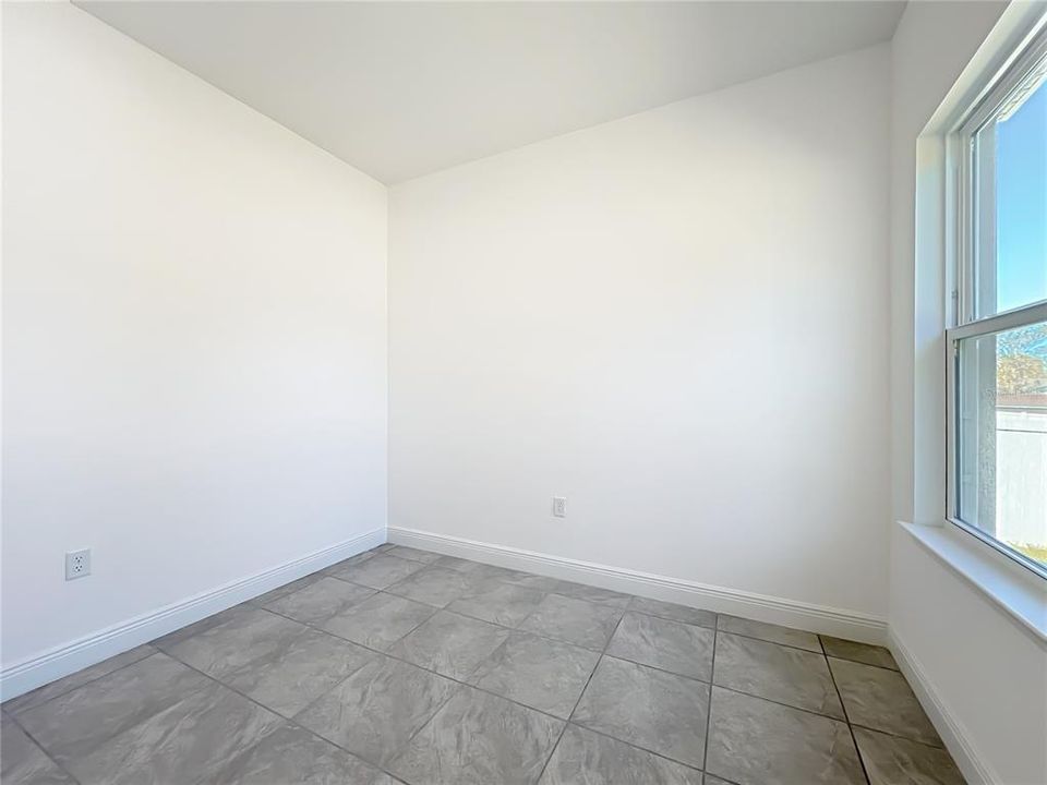 En Renta: $1,950 (4 camas, 2 baños, 1580 Pies cuadrados)