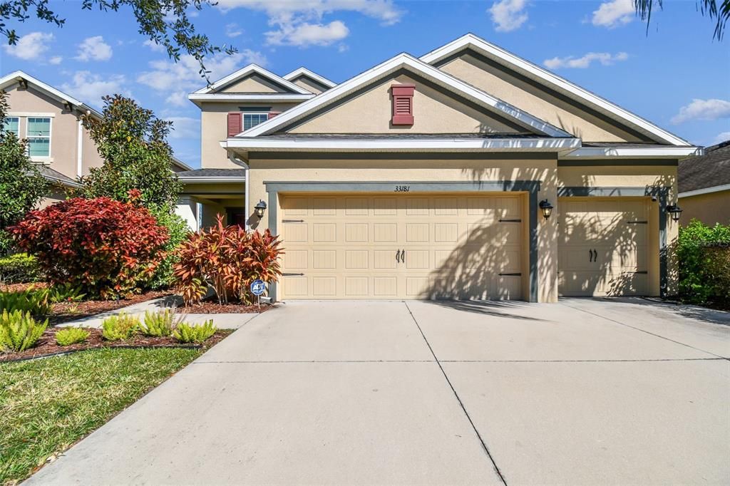 For Rent: $3,200 (4 beds, 3 baths, 2600 Square Feet)