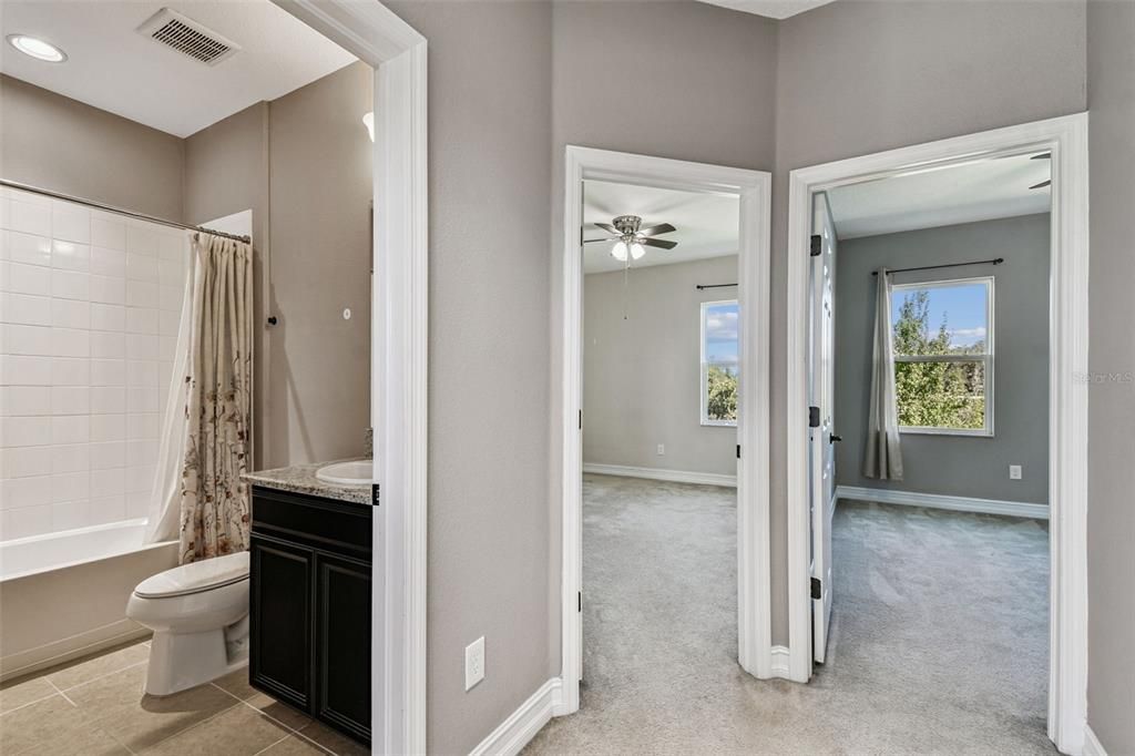 For Rent: $3,200 (4 beds, 3 baths, 2600 Square Feet)