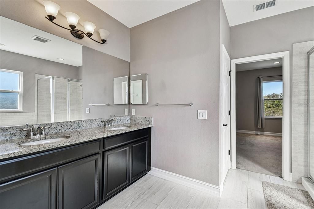 For Rent: $3,200 (4 beds, 3 baths, 2600 Square Feet)