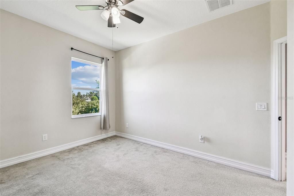 For Rent: $3,200 (4 beds, 3 baths, 2600 Square Feet)