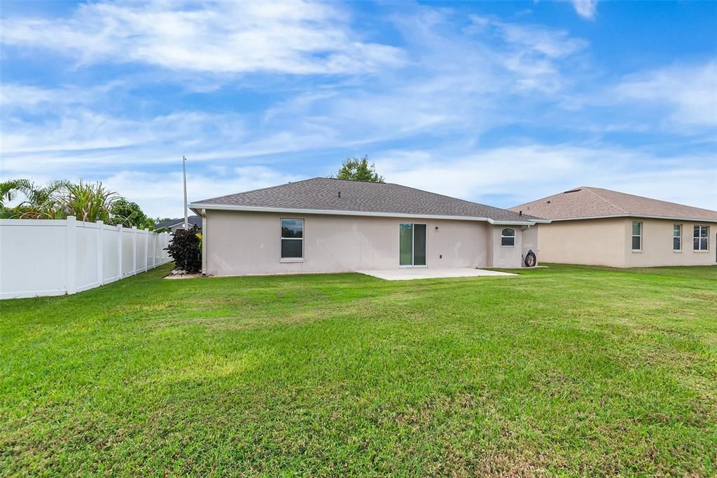 Active With Contract: $299,900 (3 beds, 2 baths, 1857 Square Feet)
