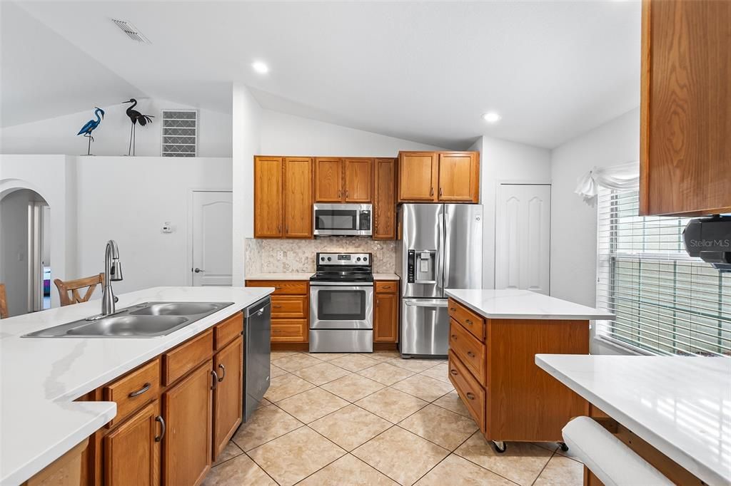 Active With Contract: $299,900 (3 beds, 2 baths, 1857 Square Feet)