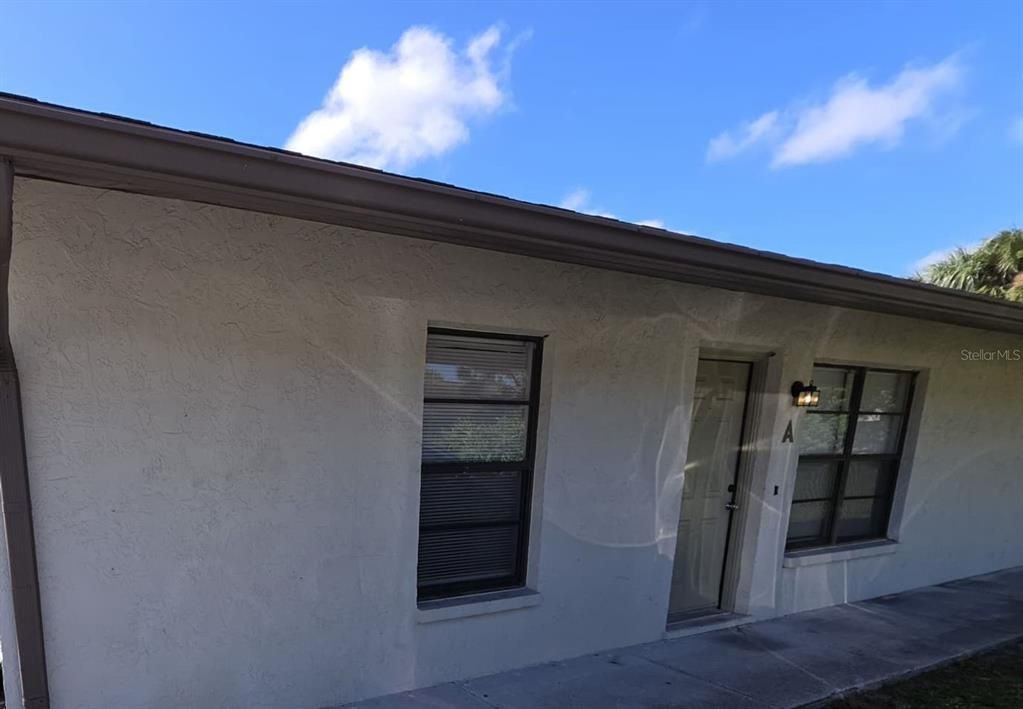 For Rent: $1,495 (2 beds, 1 baths, 960 Square Feet)