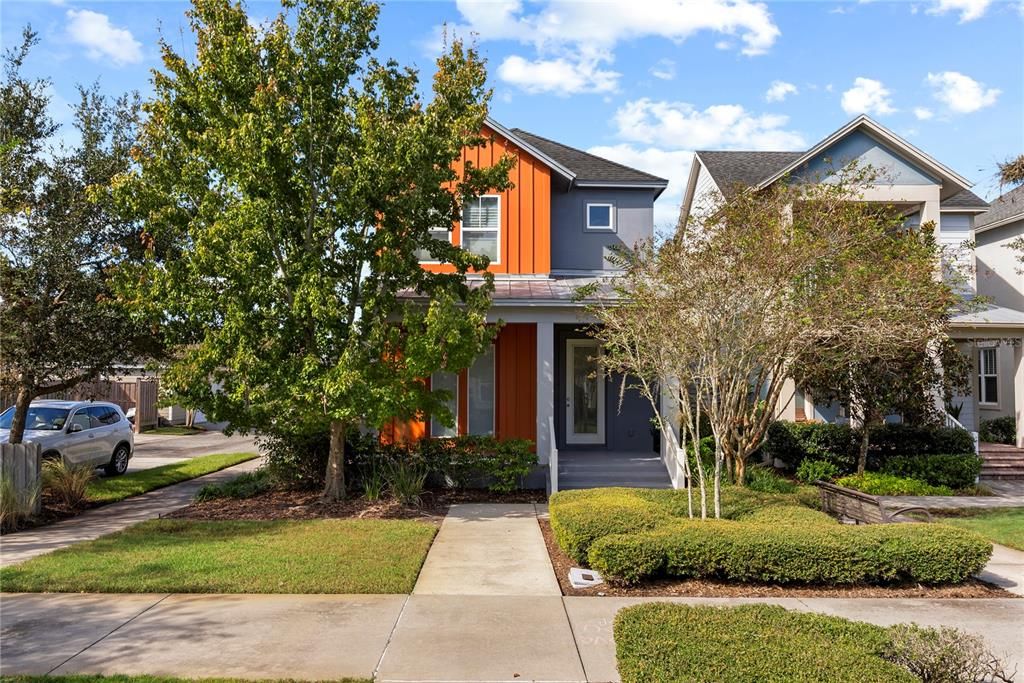 合同活跃: $775,000 (4 贝兹, 3 浴室, 2592 平方英尺)