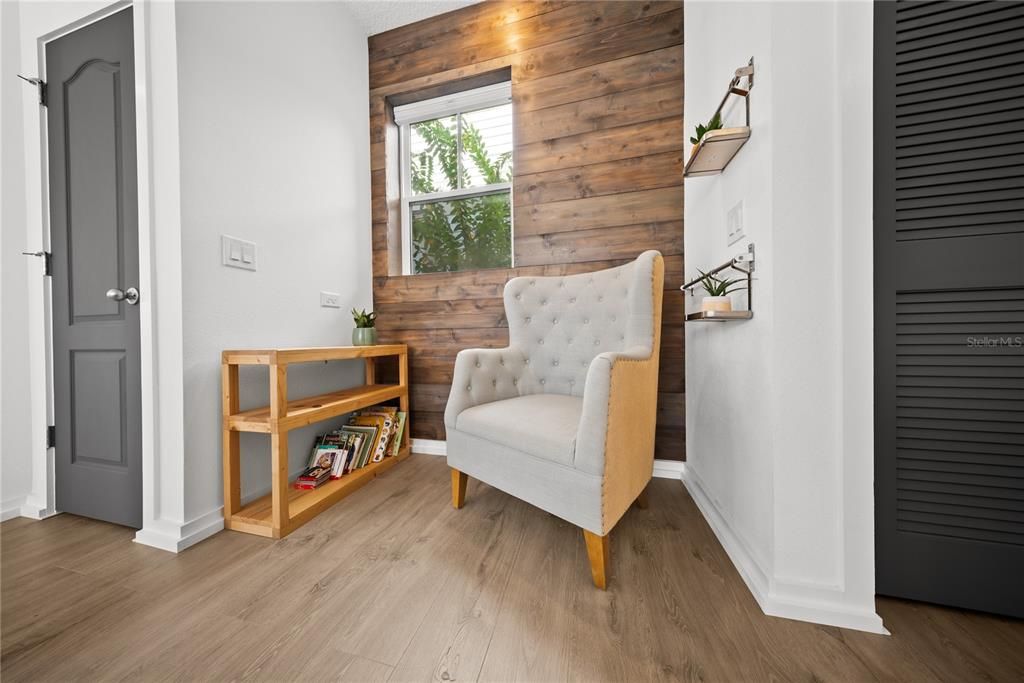 合同活跃: $775,000 (4 贝兹, 3 浴室, 2592 平方英尺)