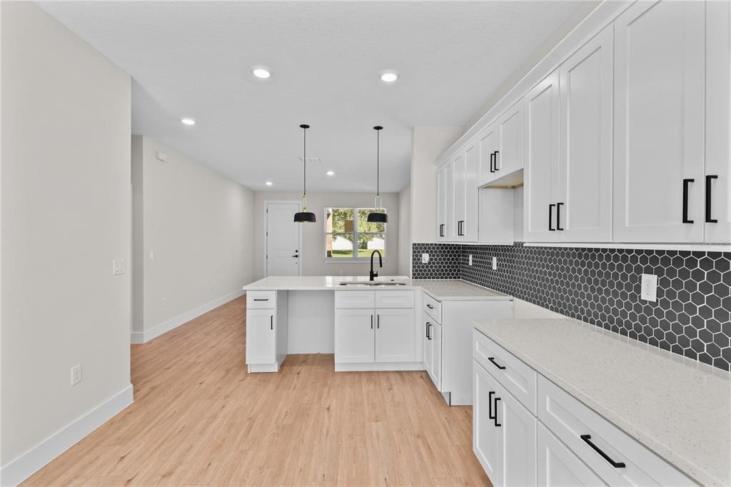 For Sale: $409,900 (4 beds, 2 baths, 1665 Square Feet)