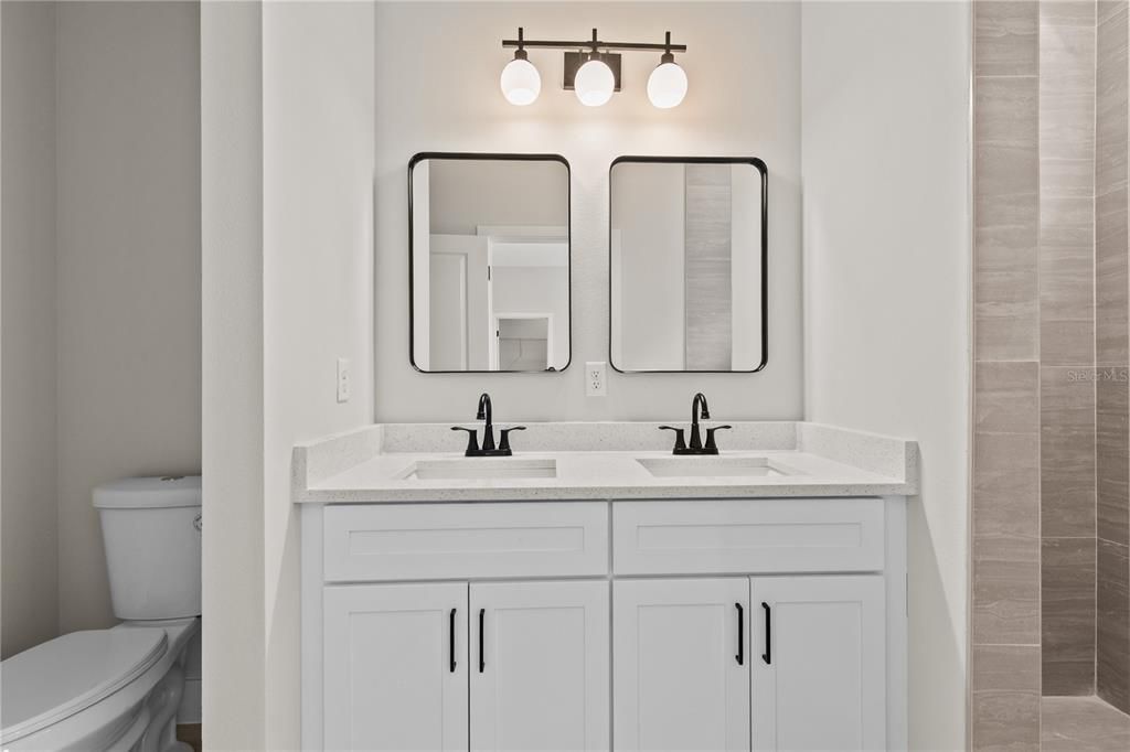 For Sale: $409,900 (4 beds, 2 baths, 1665 Square Feet)