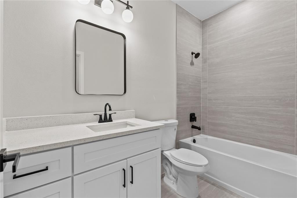 For Sale: $409,900 (4 beds, 2 baths, 1665 Square Feet)