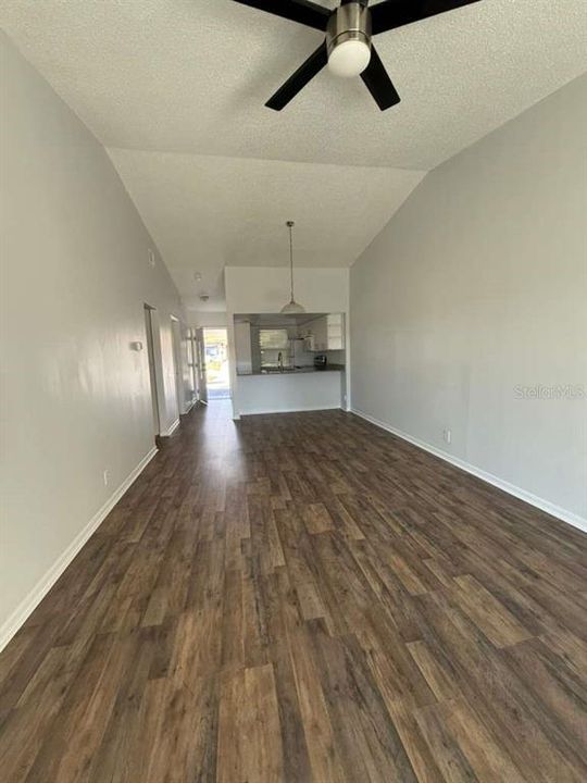 For Rent: $1,700 (2 beds, 2 baths, 935 Square Feet)