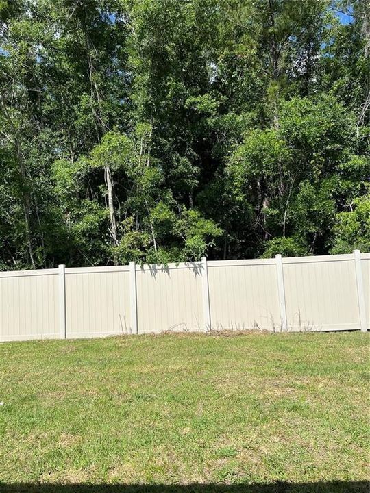 For Rent: $2,095 (4 beds, 2 baths, 1828 Square Feet)