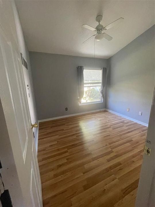 Activo con contrato: $356,615 (3 camas, 2 baños, 1610 Pies cuadrados)