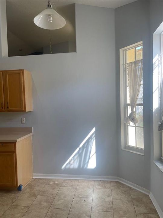 Activo con contrato: $356,615 (3 camas, 2 baños, 1610 Pies cuadrados)