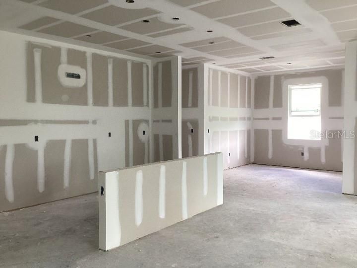 En Venta: $549,990 (3 camas, 2 baños, 2226 Pies cuadrados)