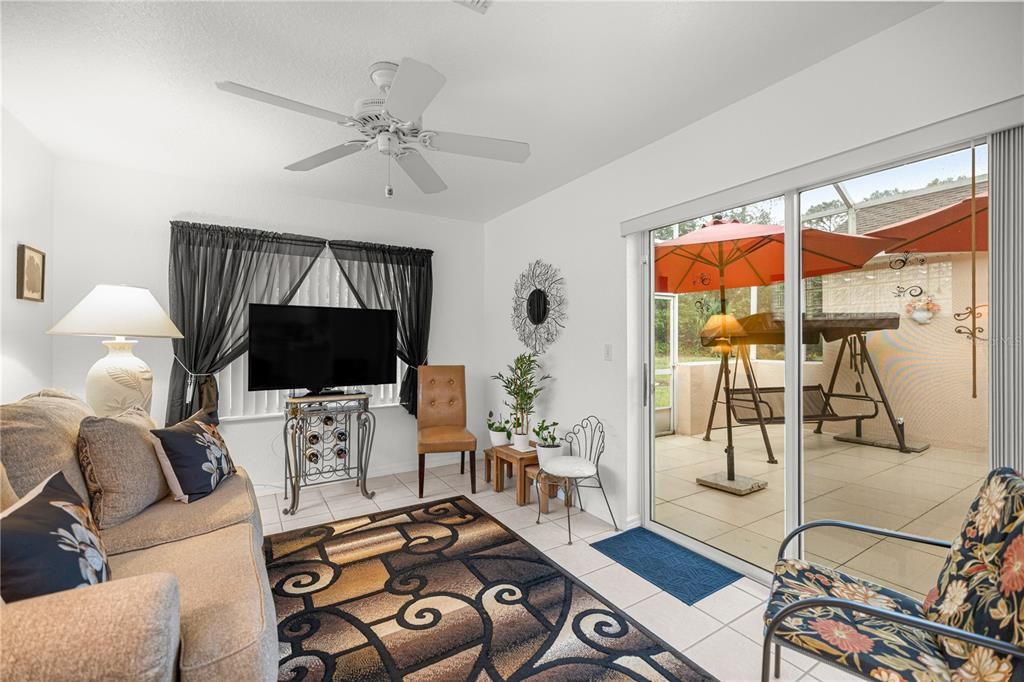 For Sale: $285,000 (2 beds, 2 baths, 1540 Square Feet)