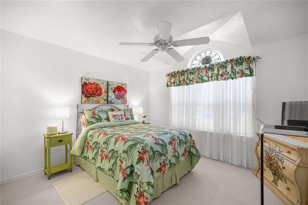 For Sale: $285,000 (2 beds, 2 baths, 1540 Square Feet)