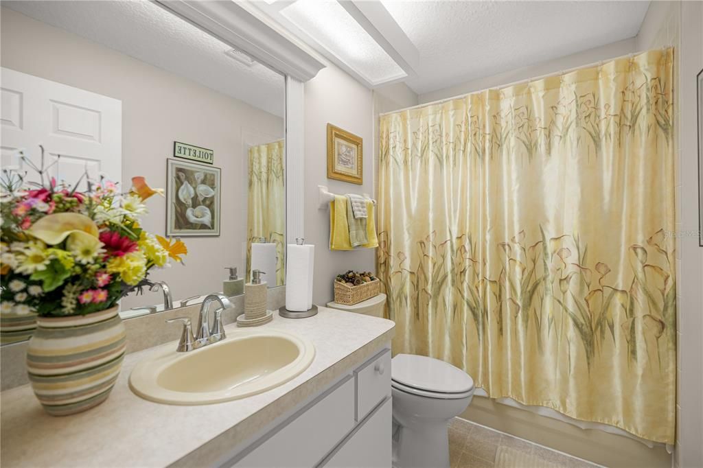 For Sale: $285,000 (2 beds, 2 baths, 1540 Square Feet)