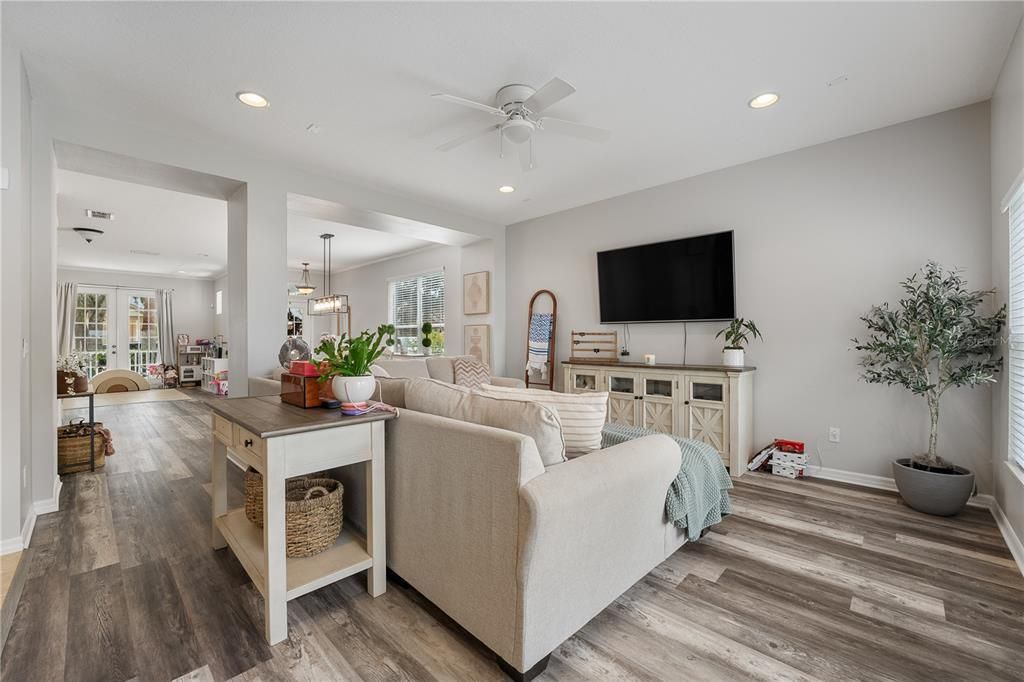 В аренду: $4,300 (4 спален, 2 ванн, 2648 Квадратных фут)