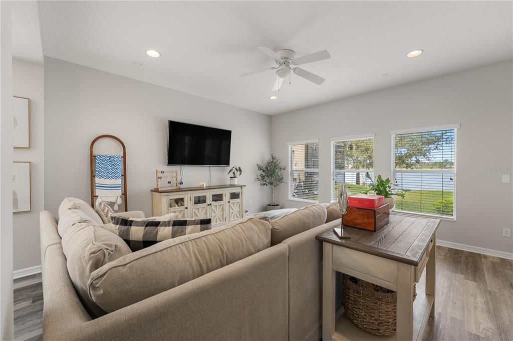 В аренду: $4,300 (4 спален, 2 ванн, 2648 Квадратных фут)