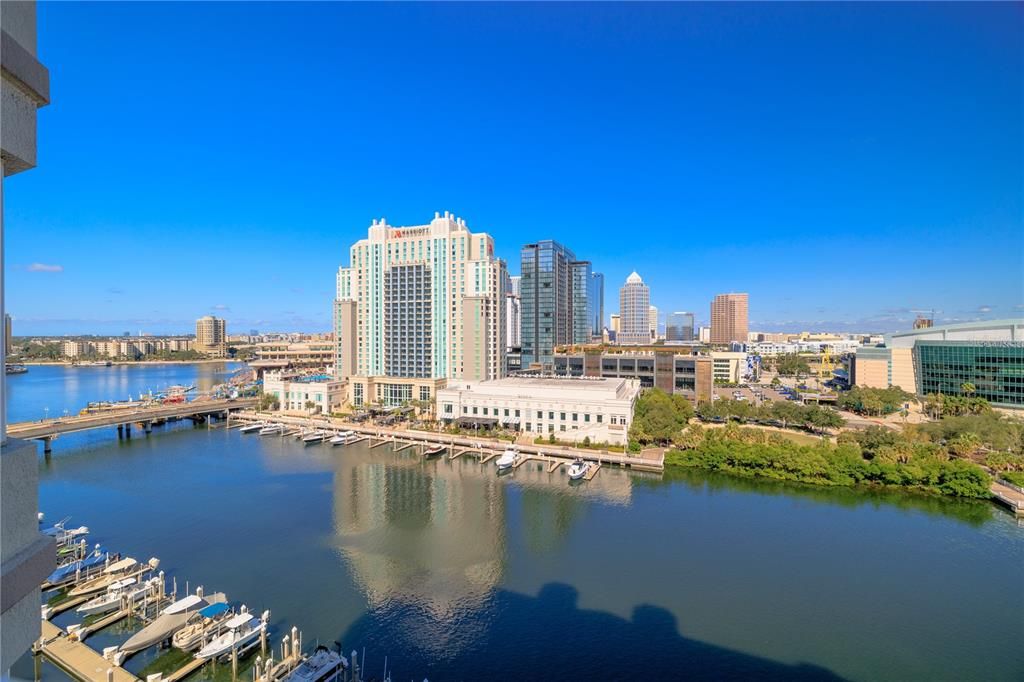 Active With Contract: $1,550,000 (2 beds, 2 baths, 1821 Square Feet)