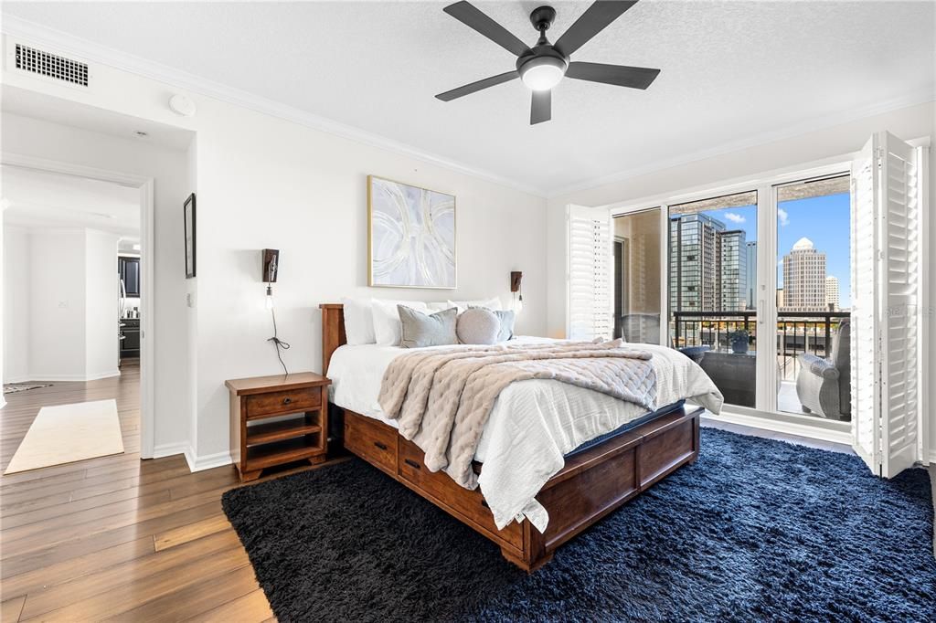 Active With Contract: $1,550,000 (2 beds, 2 baths, 1821 Square Feet)