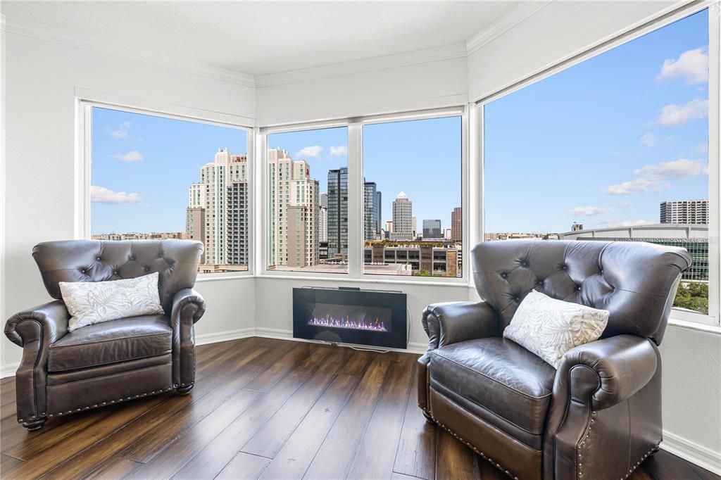 Active With Contract: $1,550,000 (2 beds, 2 baths, 1821 Square Feet)