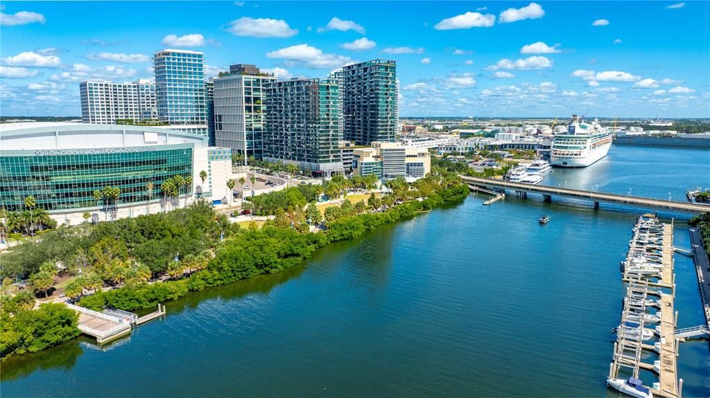 Active With Contract: $1,550,000 (2 beds, 2 baths, 1821 Square Feet)