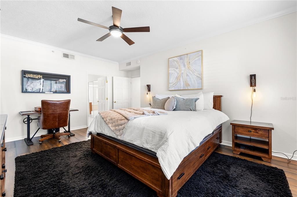 Active With Contract: $1,550,000 (2 beds, 2 baths, 1821 Square Feet)