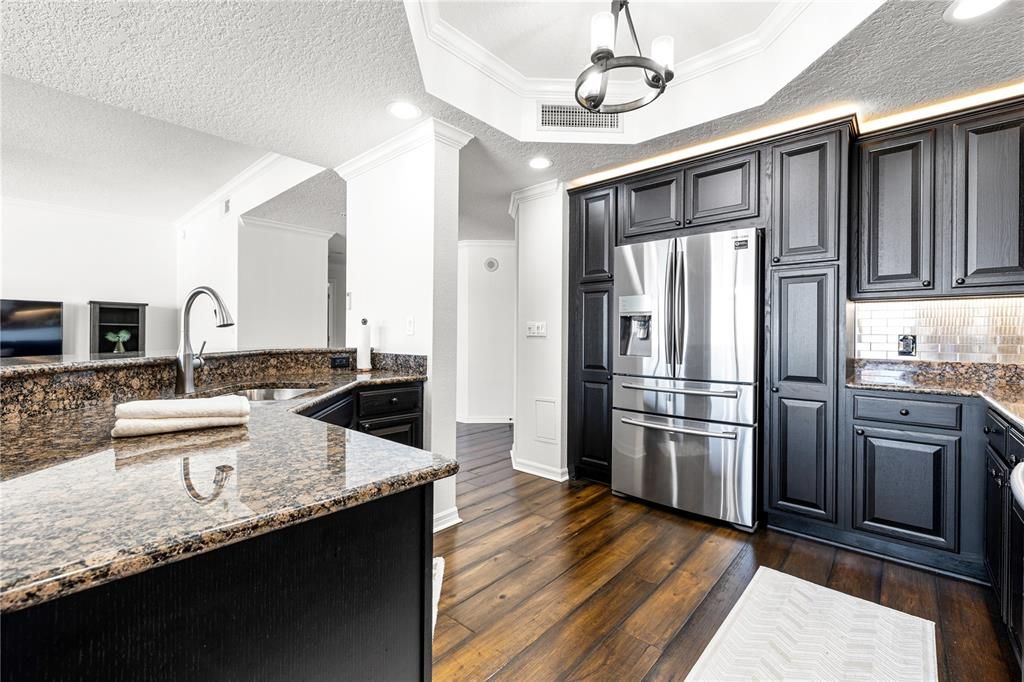 Active With Contract: $1,550,000 (2 beds, 2 baths, 1821 Square Feet)