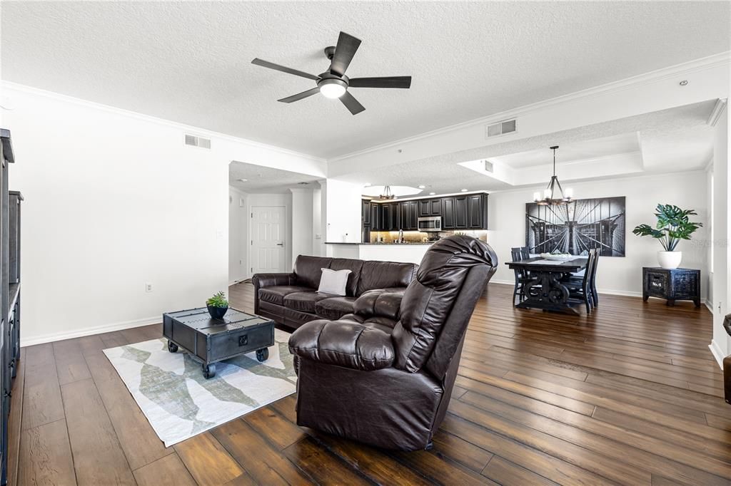 Active With Contract: $1,550,000 (2 beds, 2 baths, 1821 Square Feet)