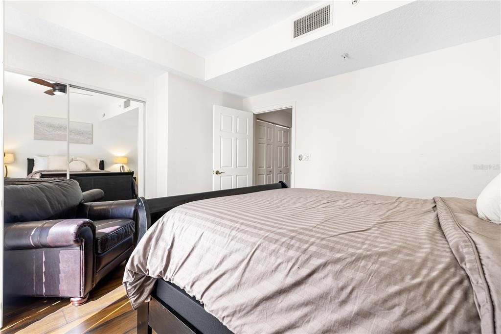 Active With Contract: $1,550,000 (2 beds, 2 baths, 1821 Square Feet)