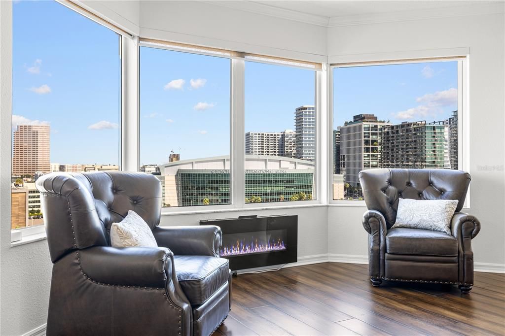 Active With Contract: $1,550,000 (2 beds, 2 baths, 1821 Square Feet)