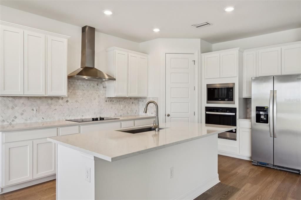 For Sale: $460,480 (4 beds, 3 baths, 2492 Square Feet)