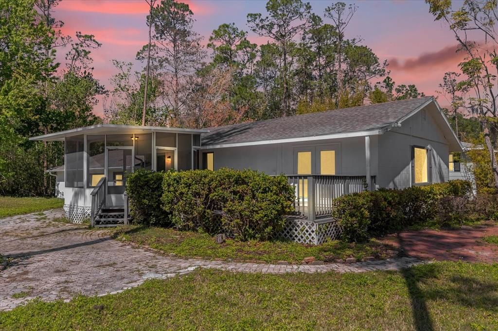 Active With Contract: $389,000 (3 beds, 2 baths, 2128 Square Feet)