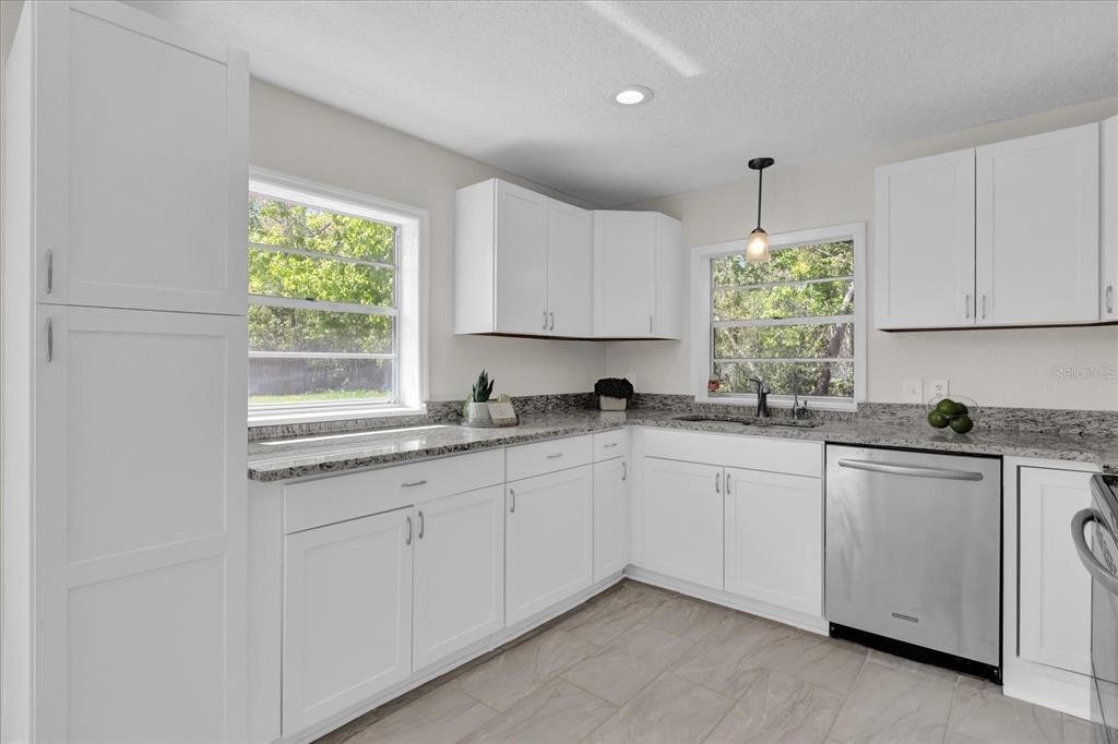 Active With Contract: $389,000 (3 beds, 2 baths, 2128 Square Feet)