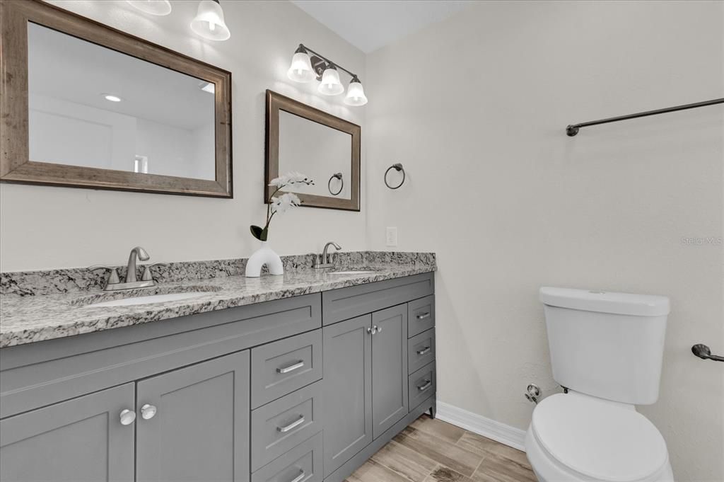 Active With Contract: $389,000 (3 beds, 2 baths, 2128 Square Feet)