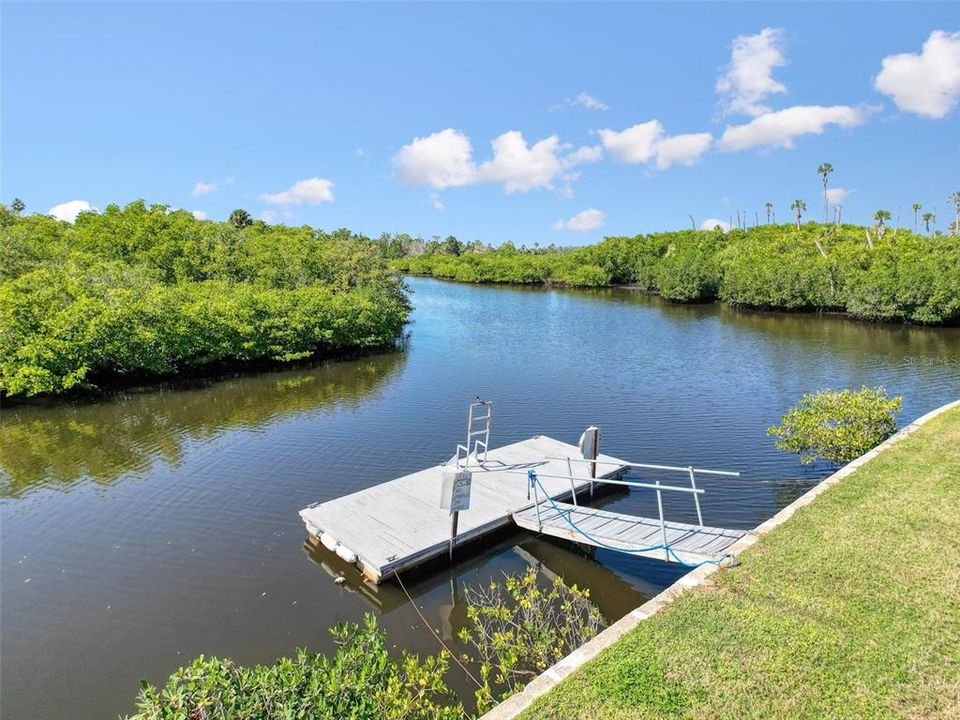 待售: $139,900 (2 贝兹, 2 浴室, 1320 平方英尺)