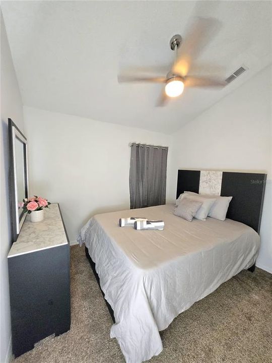 En Renta: $3,395 (4 camas, 2 baños, 2085 Pies cuadrados)