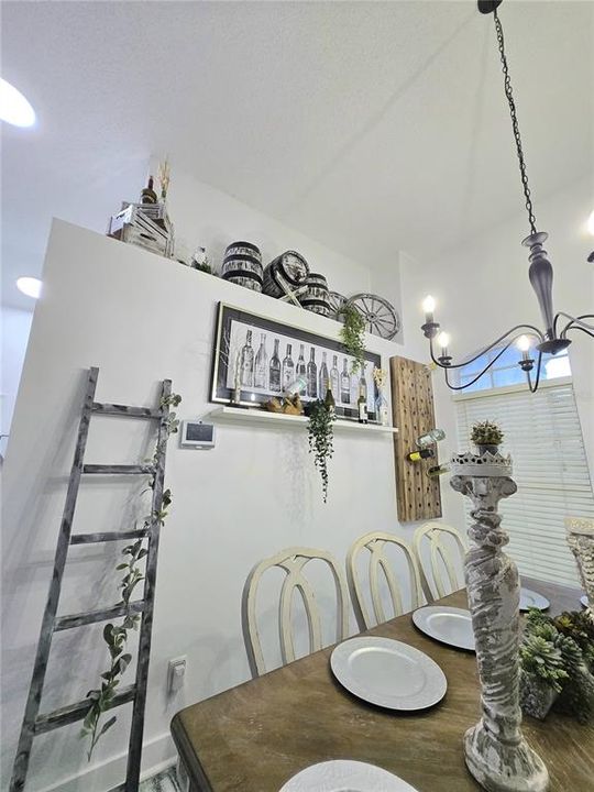 En Renta: $3,395 (4 camas, 2 baños, 2085 Pies cuadrados)