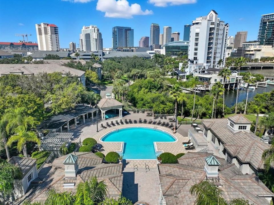 合同活跃: $625,000 (3 贝兹, 2 浴室, 1514 平方英尺)