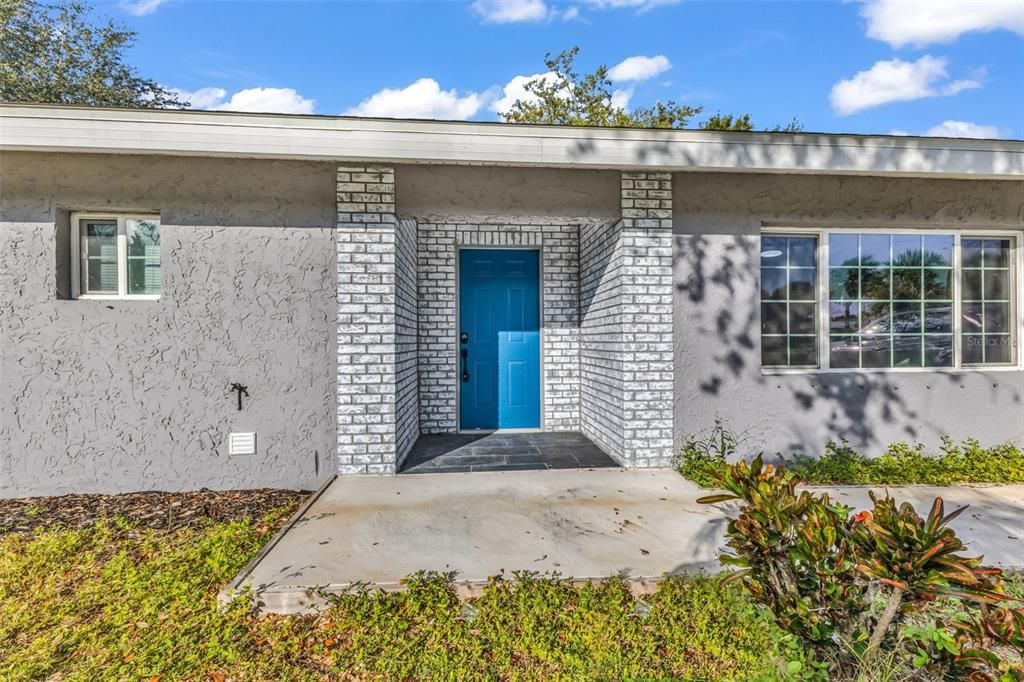 Active With Contract: $279,900 (3 beds, 2 baths, 1782 Square Feet)