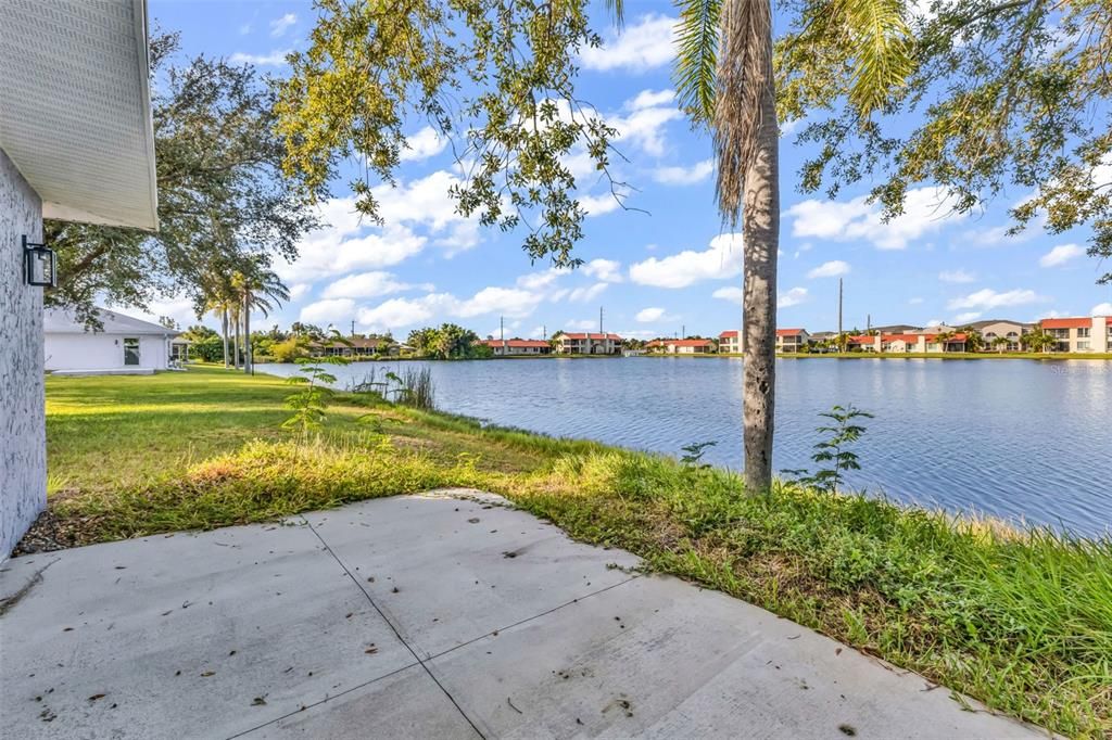 Active With Contract: $279,900 (3 beds, 2 baths, 1782 Square Feet)