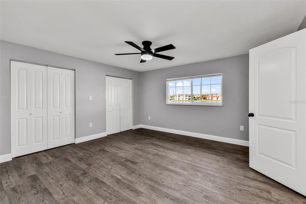 Active With Contract: $279,900 (3 beds, 2 baths, 1782 Square Feet)