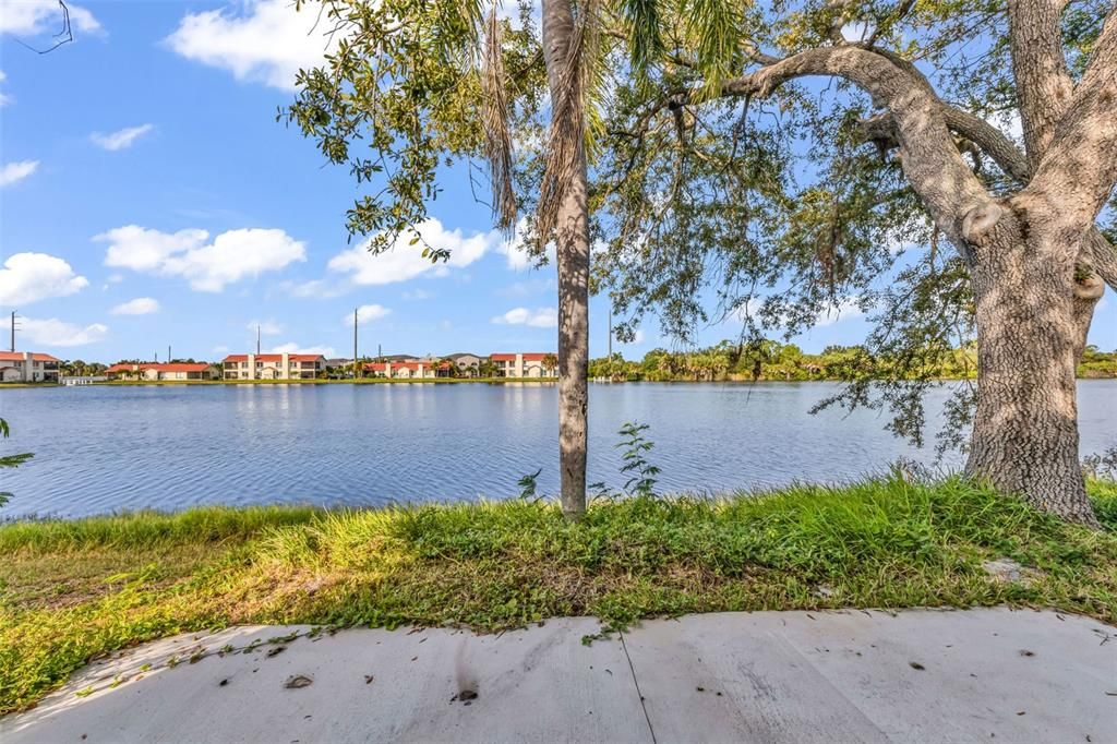 Active With Contract: $279,900 (3 beds, 2 baths, 1782 Square Feet)